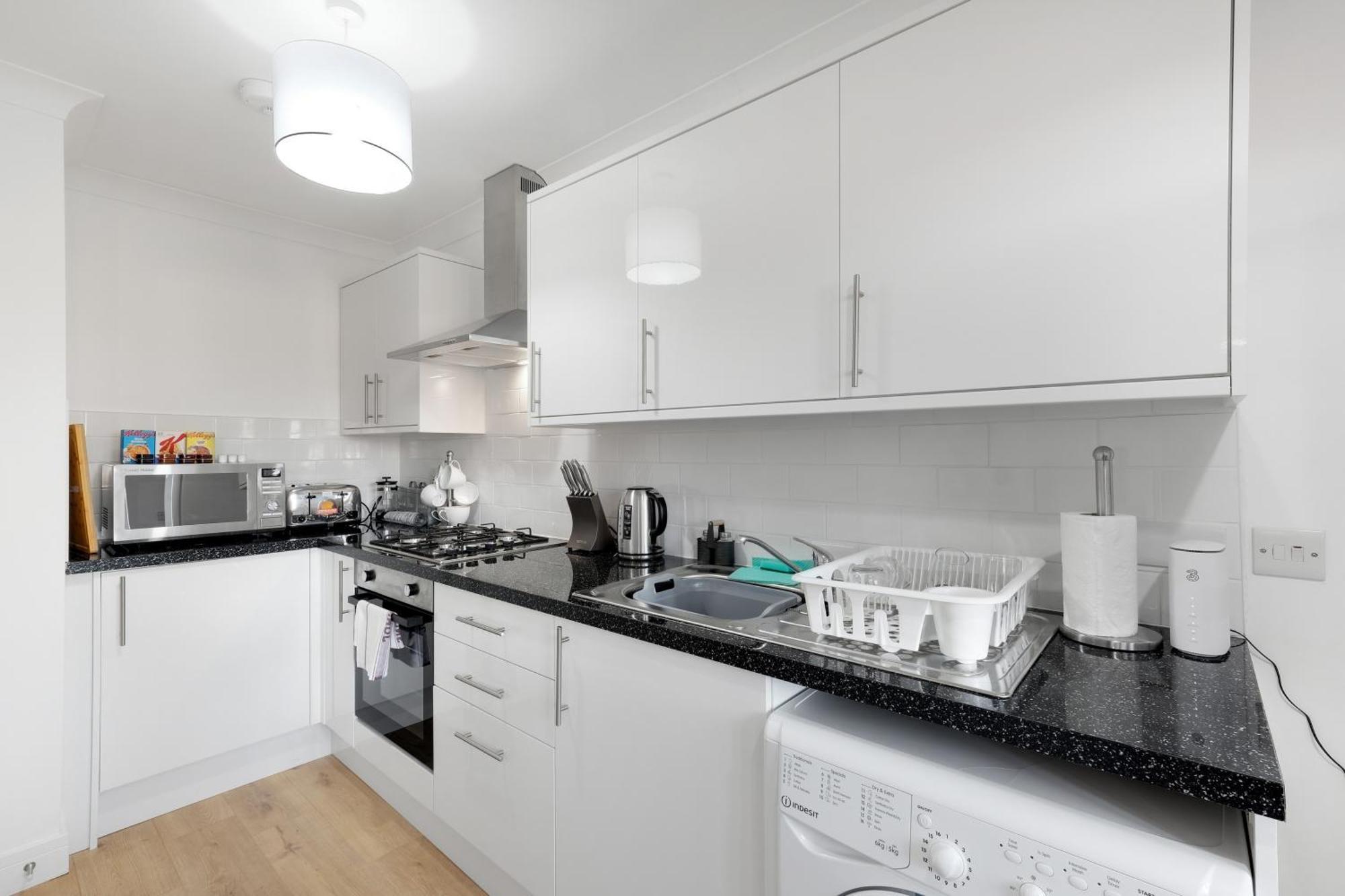 Pinewood Studios, Iver Slough Heathrow 1 & 2 Bedroom Apartments With Parking By Arista Living エクステリア 写真